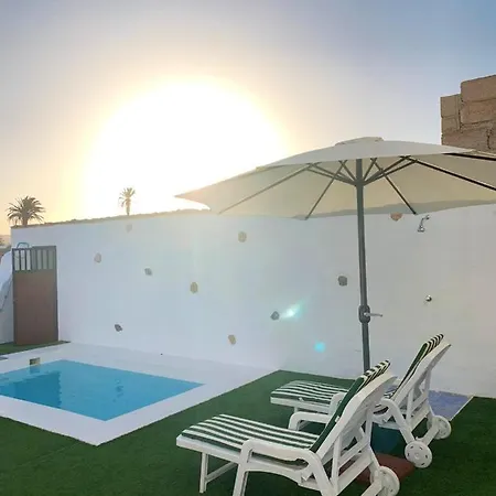 Charming In With Private Pool 别墅